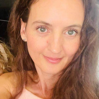 Femme directe pour avaler le sperme